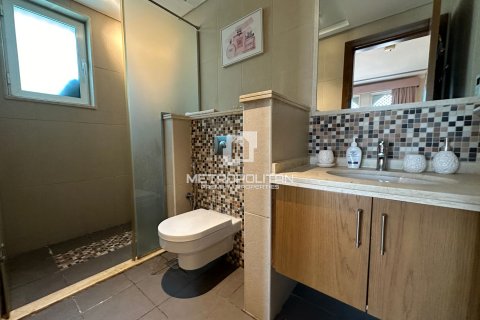 4 غرف نوم فيلا  رقم 129340 26