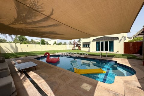 4 غرف نوم فيلا  رقم 129340 17