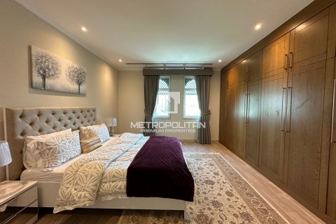 4 غرف نوم فيلا  رقم 129340 23