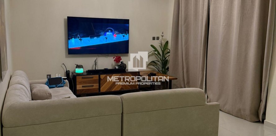 3 غرف نوم فيلا  رقم 129345