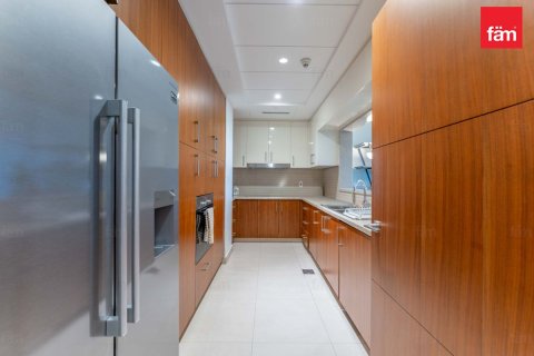 Appartement de 3 chambres à The Hills, UAE No. 205157 7