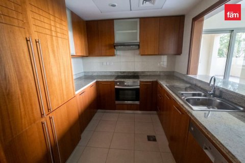 Квартира с 2 спальнями в Даунтаун Дубай (Даунтаун Бурдж Дубай), ОАЭ №187210 5