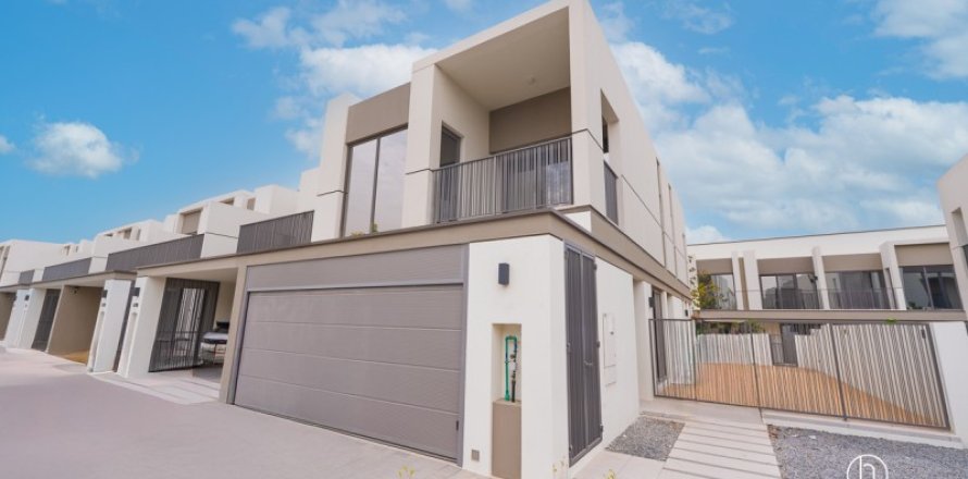 4 bedrooms Villa  No. 131601