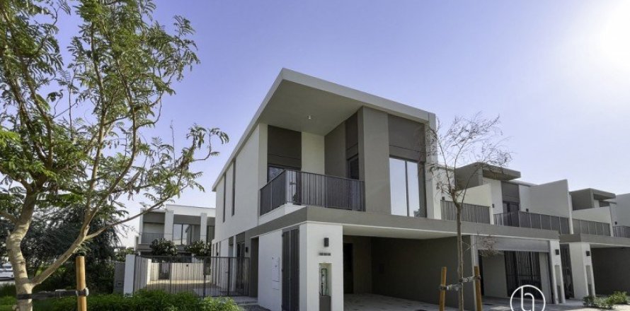 4 bedrooms Villa  No. 131602