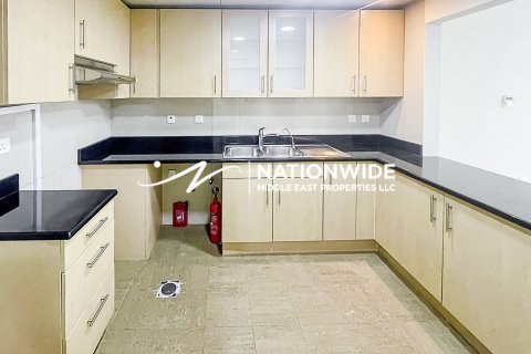 2 bedrooms Apartment in Abu Dhabi, UAE No. 142912 17