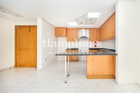 Apartment de 2 dormitorios en Discovery Gardens, UAE No. 142911 25