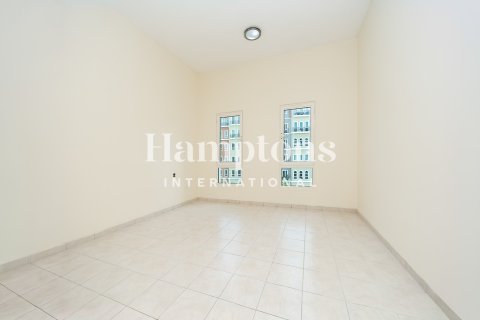 Apartment de 2 dormitorios en Discovery Gardens, UAE No. 142911