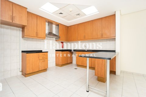 Apartment de 2 dormitorios en Discovery Gardens, UAE No. 142911 26