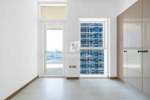 Квартира с 3 спальнями №129248 14