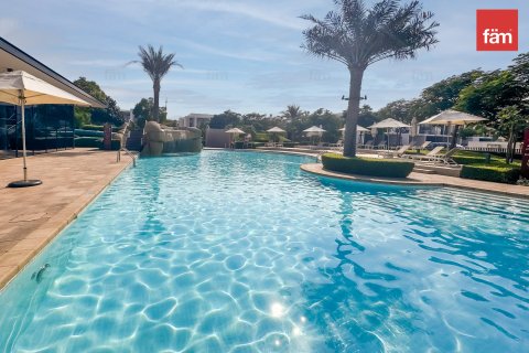 4 bedrooms Villa in Dubai, UAE No. 137442 15