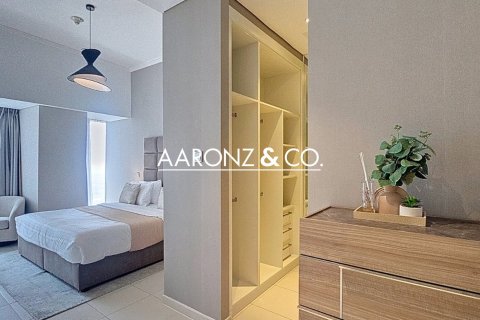 2 bedrooms Apartment in Cayan Tower, UAE No. 144920 13