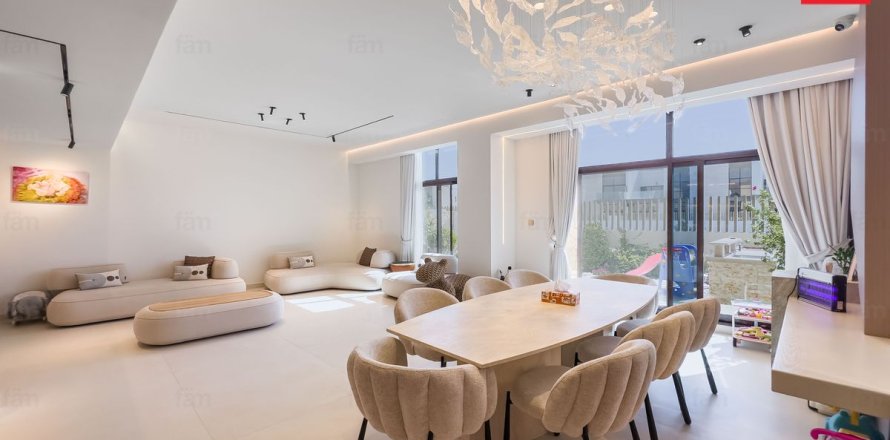 Townhouse de 4 chambres à Dubai, UAE No. 144303