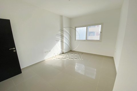 3 bedrooms Apartment in Al Reef, UAE No. 167998