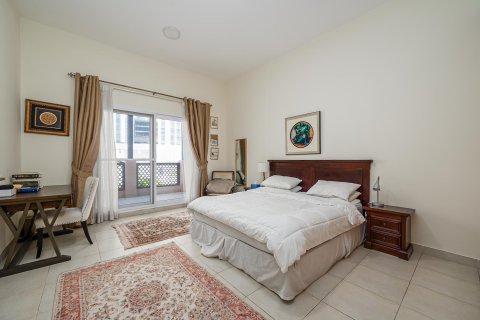 Villa de 4 dormitorios en Al Barsha, UAE No. 202365 4
