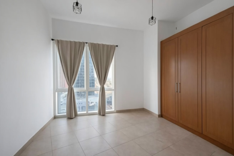 2 bedrooms Apartment in Dubai, UAE No. 183505