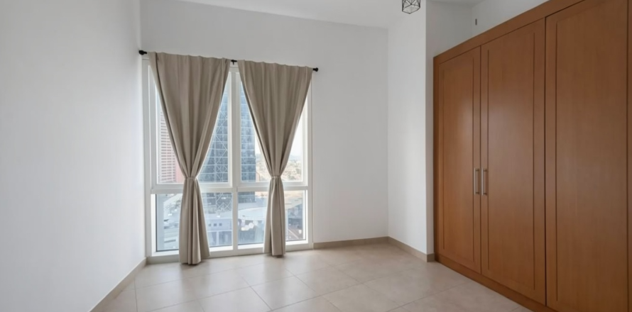 2 bedrooms Apartment in Dubai, UAE No. 183505