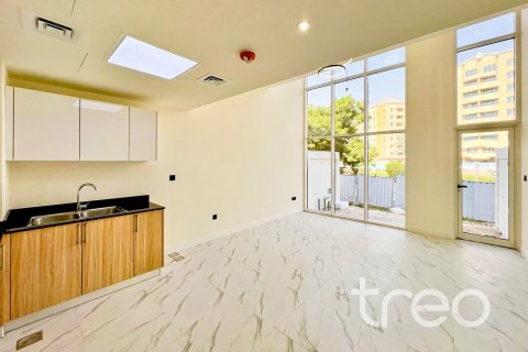 4 bedrooms Townhouse in Dubai, UAE No. 186697 4