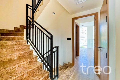 4 bedrooms Townhouse in Dubai, UAE No. 186697 12