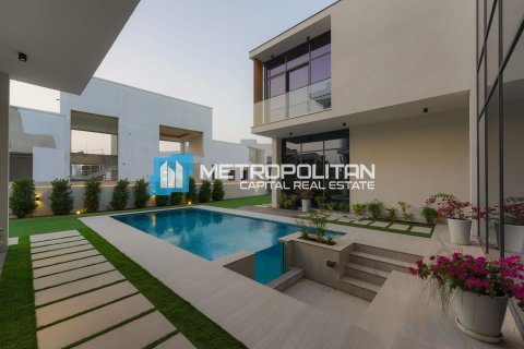 6 bedrooms Villa on the Yas Island, UAE No. 43771 1