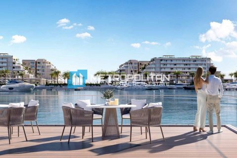 4 bedrooms Villa in Abu Dhabi, UAE No. 142978 8