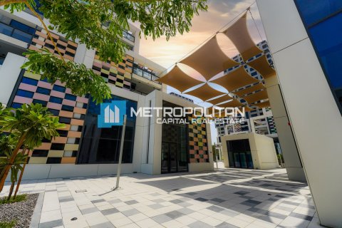 1 bedroom Apartment in Al Reem Island, UAE No. 142976 9