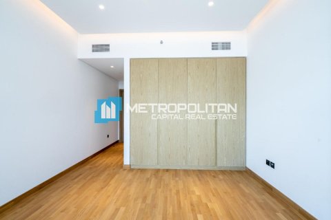 2 bedrooms Apartment in Abu Dhabi, UAE No. 142973 9