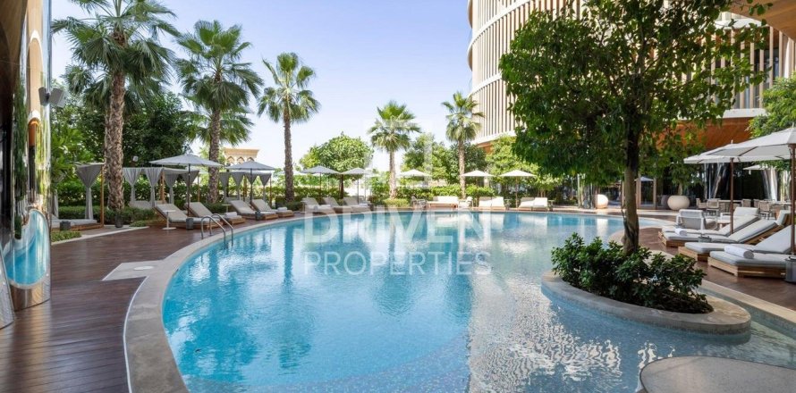 Apartment de 3 dormitorios en Jumeirah, UAE No. 138234