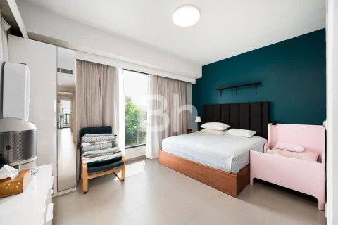 5 bedrooms Townhouse  No. 114241 4