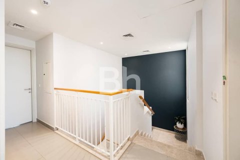 5 bedrooms Townhouse  No. 114241 11