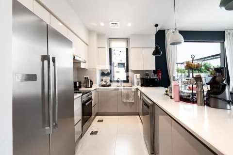 5 bedrooms Townhouse  No. 114241 12