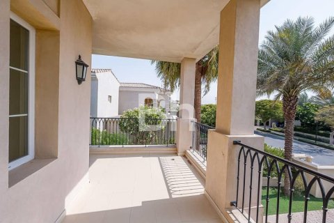 Villa de 5 dormitorios  No. 114246 9
