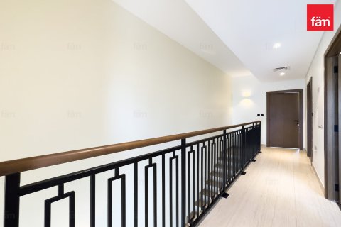 3 bedrooms Townhouse in Dubai, UAE No. 208328 8