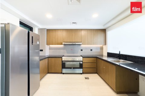 3 bedrooms Townhouse in Dubai, UAE No. 208328 5