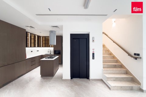 Таунхаус с 4 спальнями в Дубай, ОАЭ №141287 18