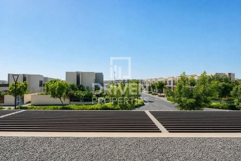 Villa de 3 chambres à EMAAR South, UAE No. 209991 18