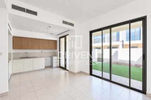 Villa de 3 chambres à EMAAR South, UAE No. 209991 4