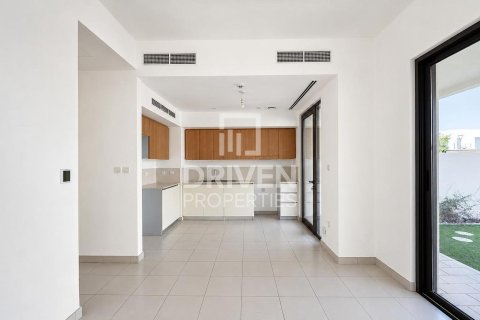 Villa de 3 chambres à EMAAR South, UAE No. 209991 5