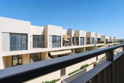 Villa de 3 chambres à EMAAR South, UAE No. 209991 15