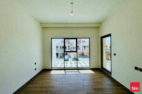 4 bedrooms Townhouse in Dubai, UAE No. 166506 8