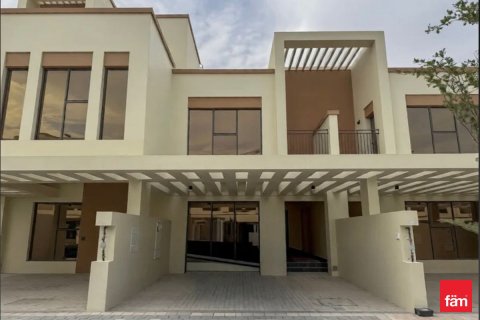 4 bedrooms Townhouse in Dubai, UAE No. 166506