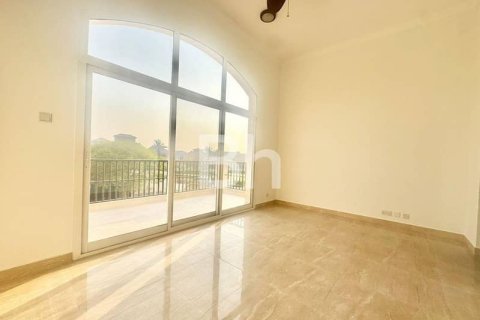 Villa de 5 dormitorios  No. 114444 5