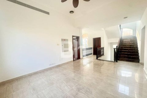 Villa de 5 dormitorios  No. 114444 8