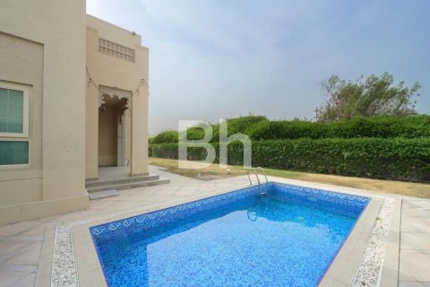 Villa de 4 dormitorios  No. 114447 14