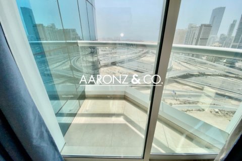 1 bedroom Apartment in Jumeirah Lake Towers, UAE No. 136853 18