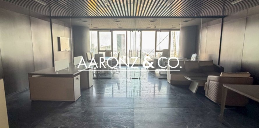 82m² Office in Business Bay, UAE No. 136850