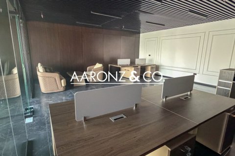 82m² Office in Business Bay, UAE No. 136850 8