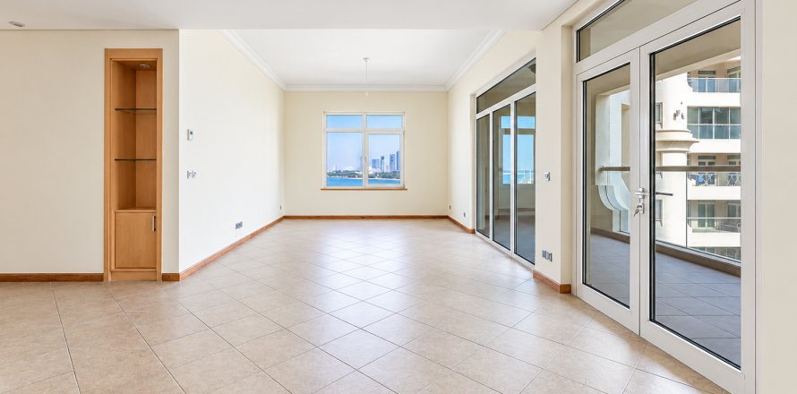 3 bedrooms Apartment in Palm Jumeirah, UAE No. 208717