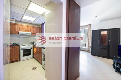 Studio Apartment in Icon Tower 2, UAE No. 207889 9