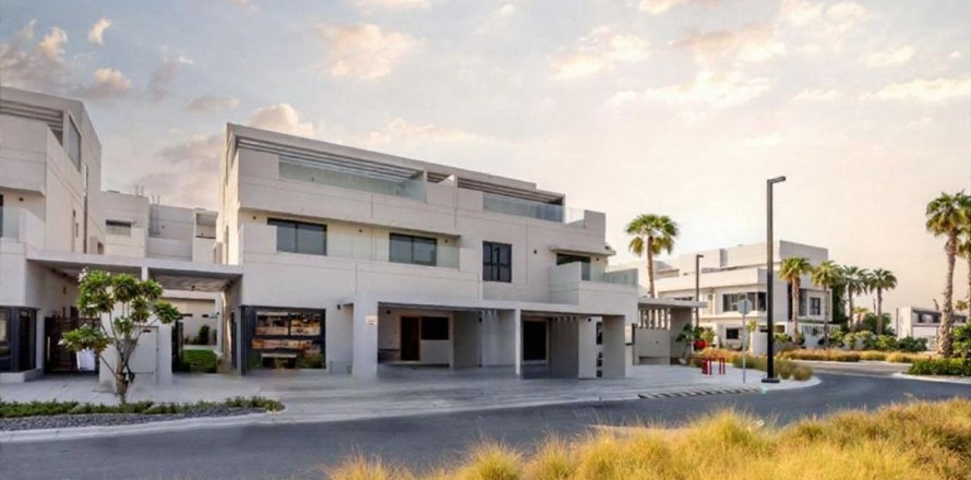 Villa de 5 dormitorios en Dubai, UAE No. 100012