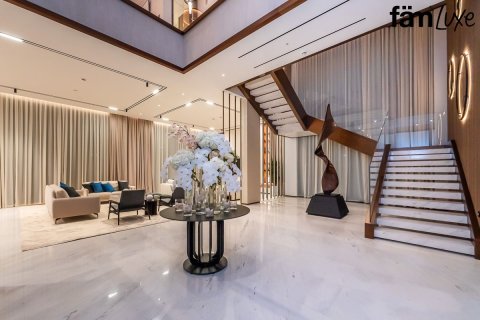Villa de 5 dormitorios en Dubai, UAE No. 100013 4